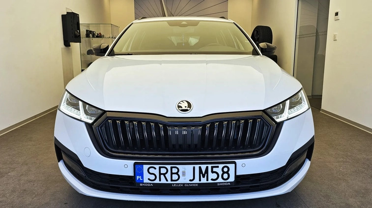 Skoda Octavia cena 147800 przebieg: 7200, rok produkcji 2023 z Lwówek małe 407